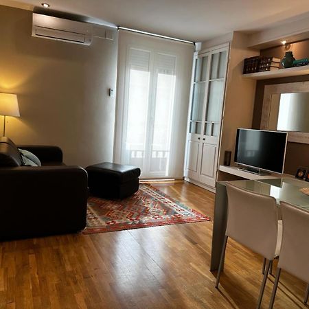 Petit Rossello Apartment บาร์เซโลนา ภายนอก รูปภาพ