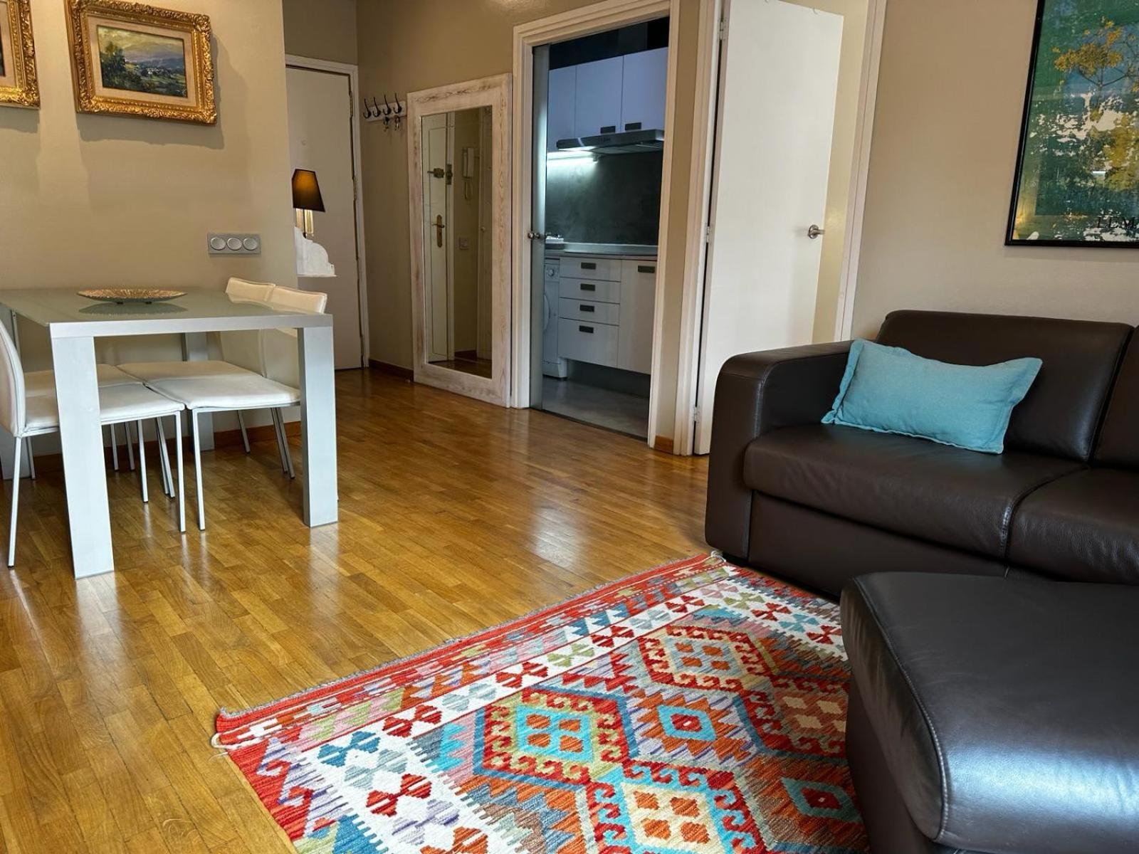 Petit Rossello Apartment บาร์เซโลนา ภายนอก รูปภาพ