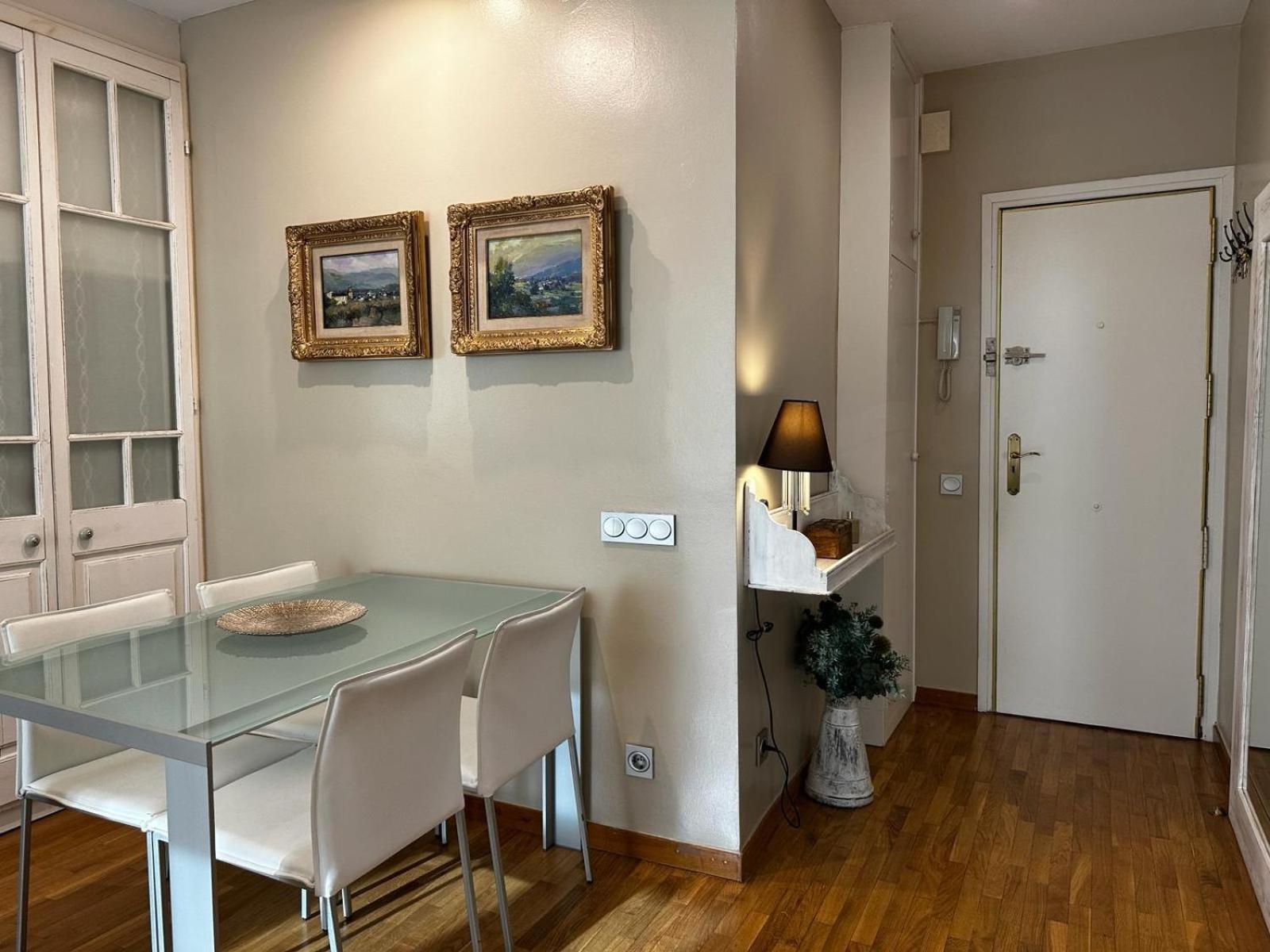 Petit Rossello Apartment บาร์เซโลนา ภายนอก รูปภาพ